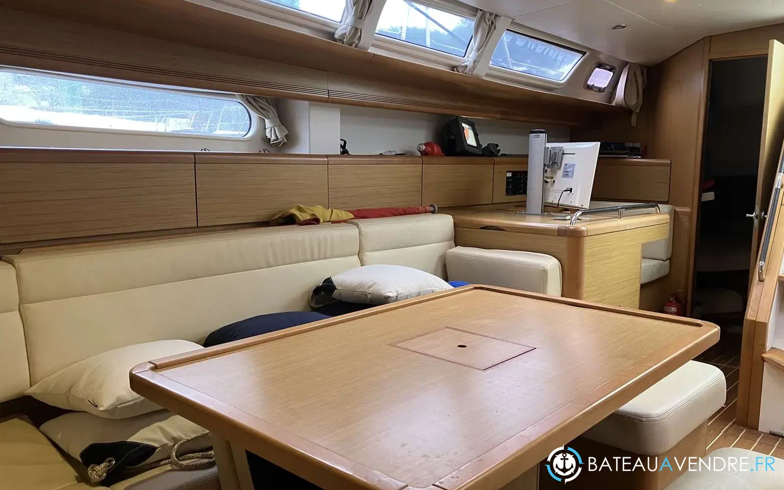slider 62 Jeanneau Sun Odyssey 49 i