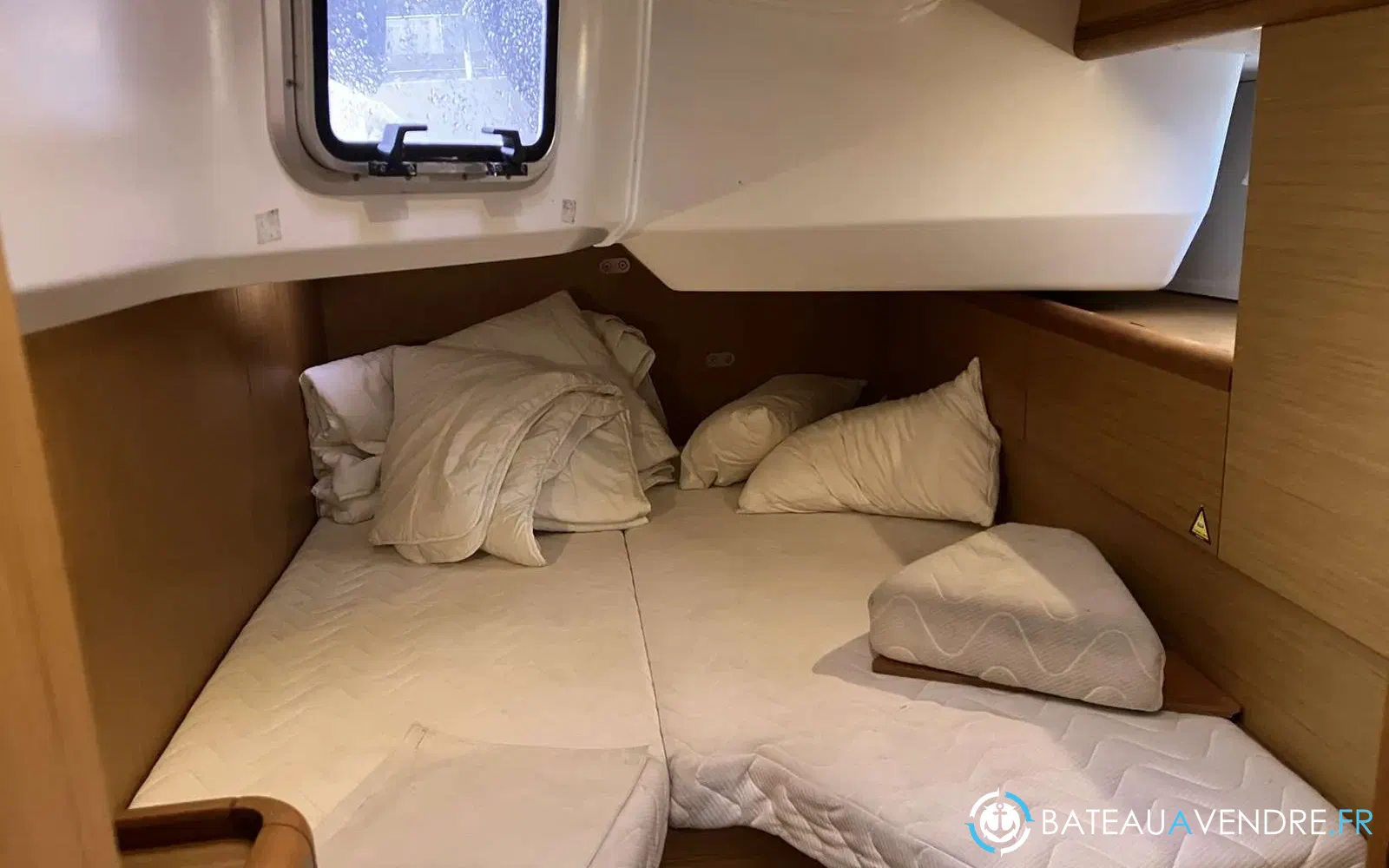 slider 68 Jeanneau Sun Odyssey 49 i