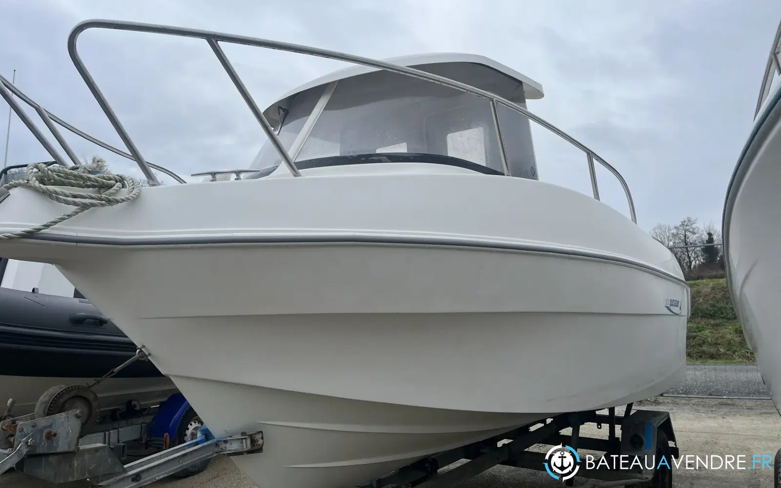 slider 1 Quicksilver 500 Pilothouse