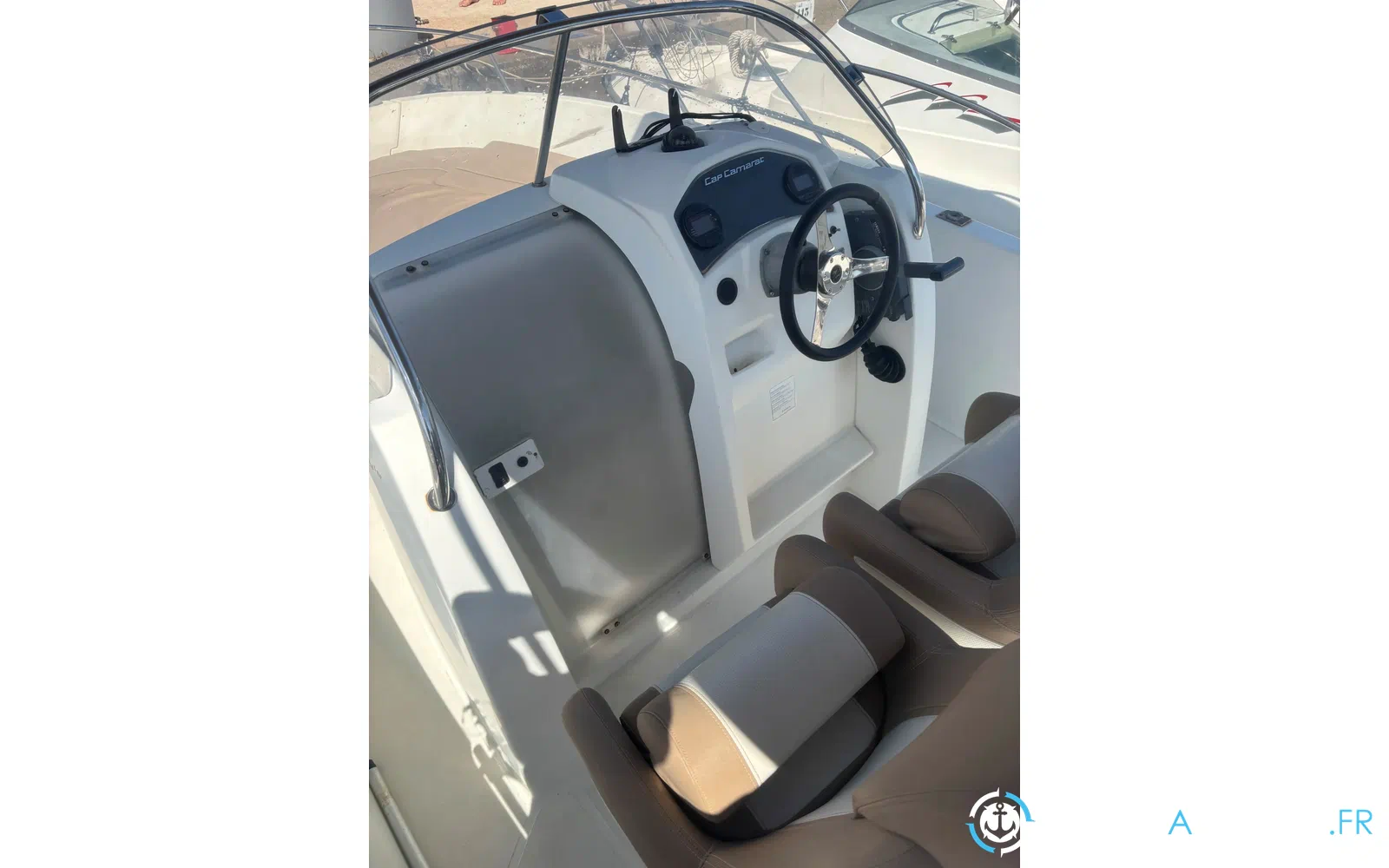 slider 10 Jeanneau Cap Camarat 6.5 CC