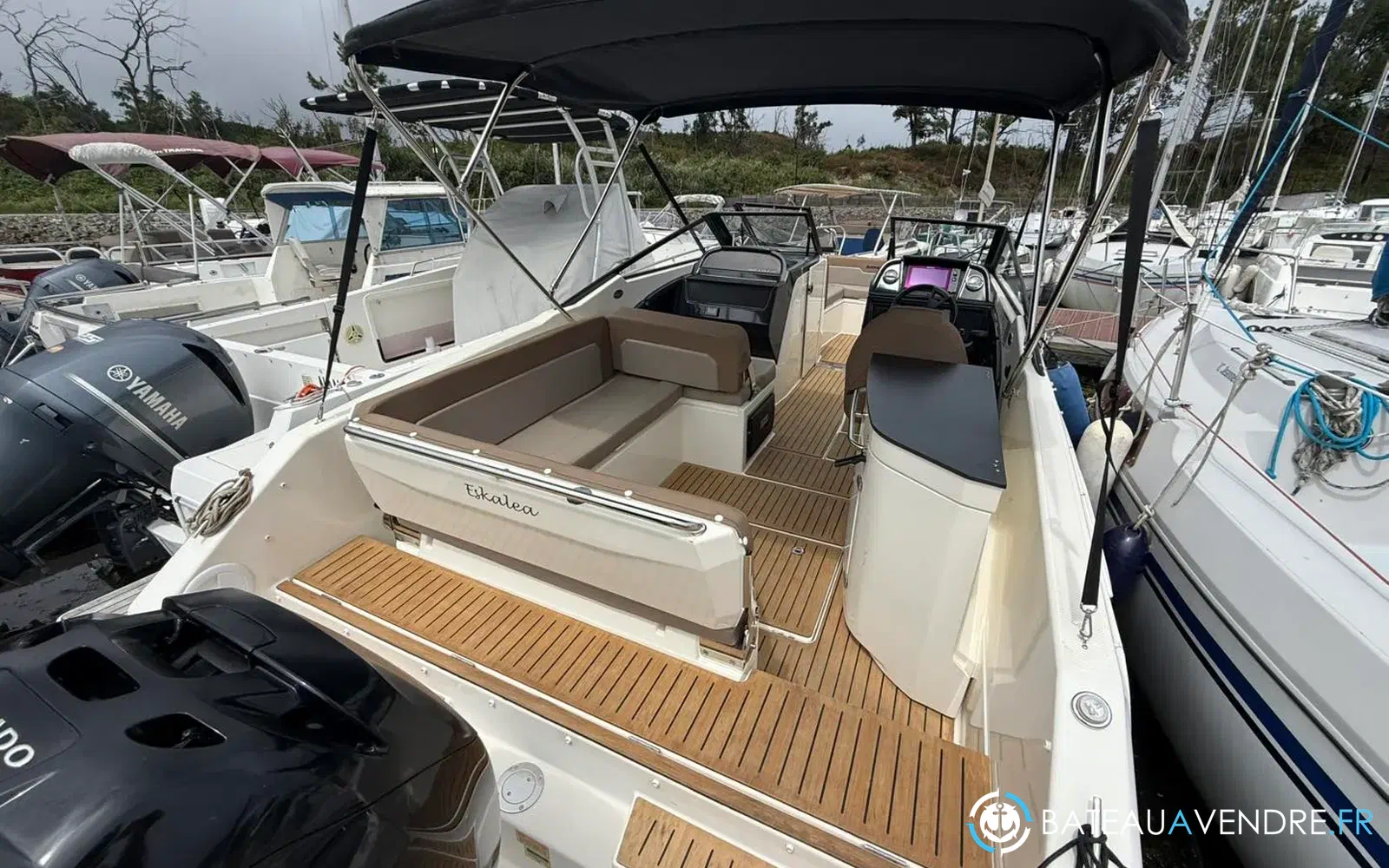 slider 15 Quicksilver Activ 755 Bowrider