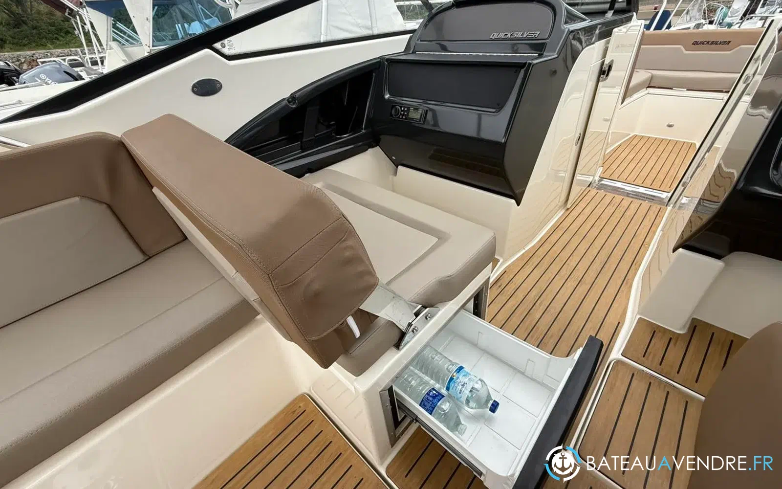 slider 21 Quicksilver Activ 755 Bowrider