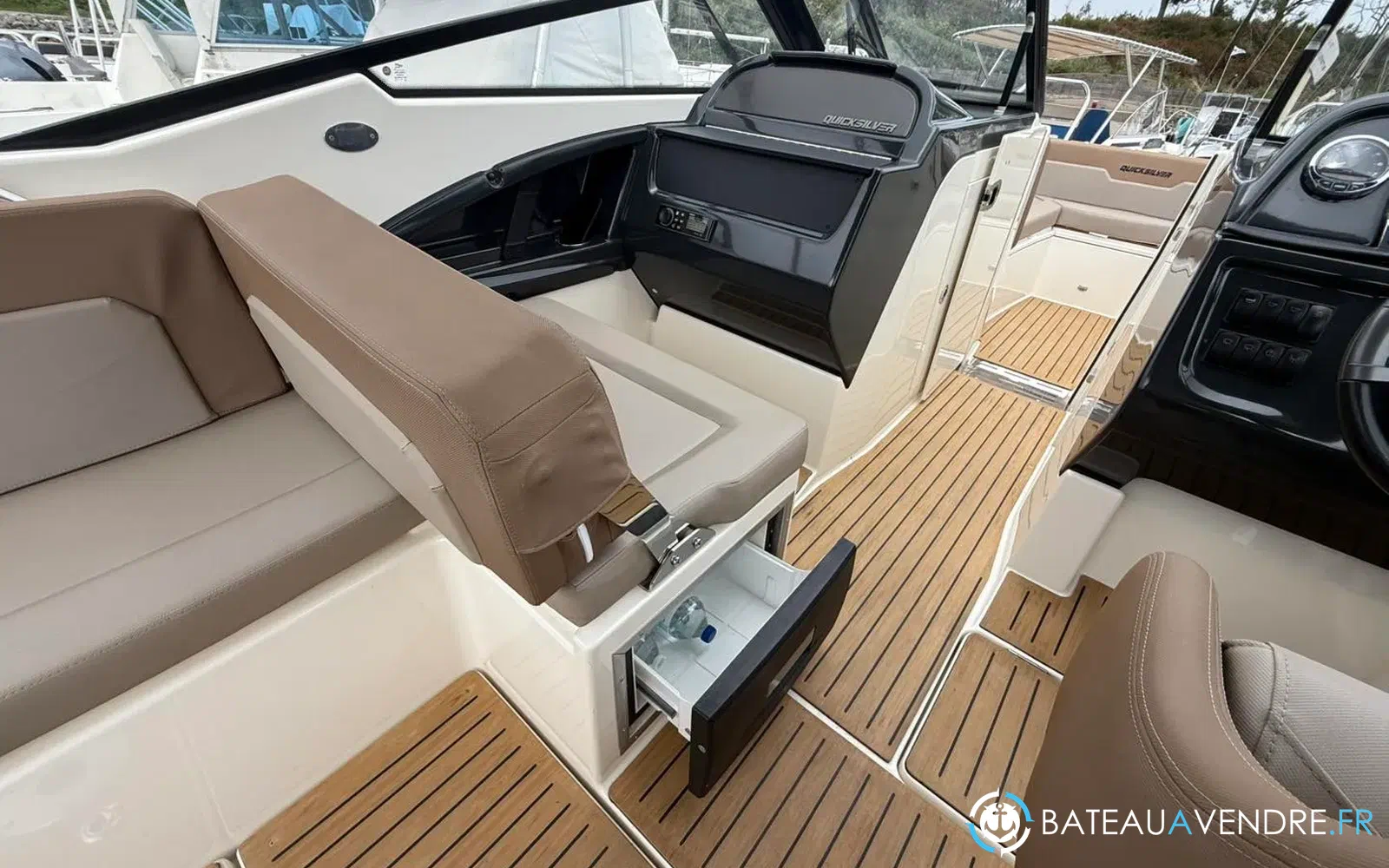 slider 22 Quicksilver Activ 755 Bowrider