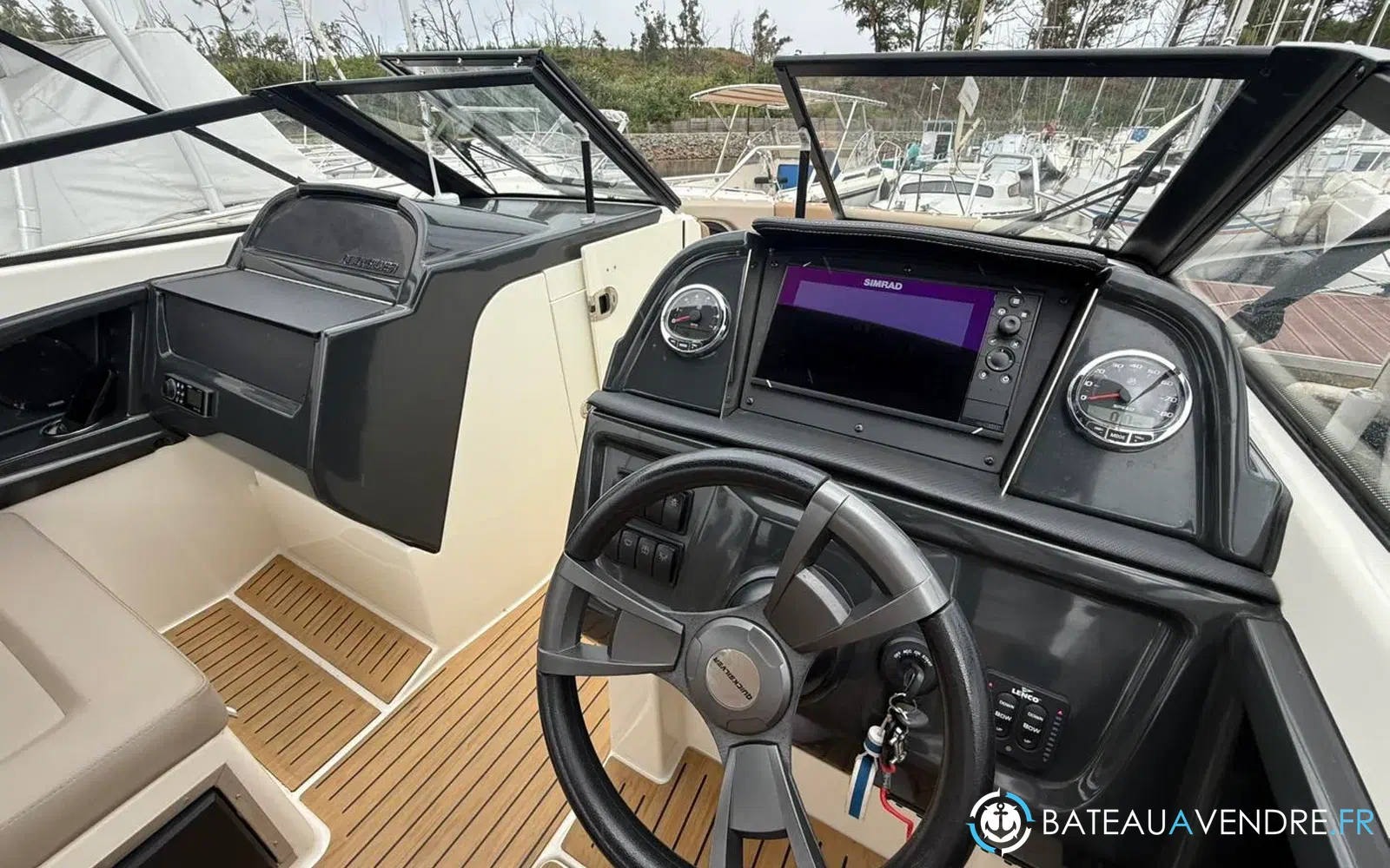 slider 9 Quicksilver Activ 755 Bowrider
