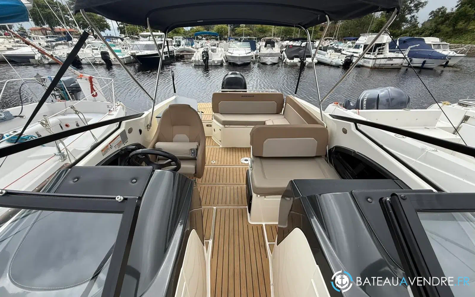 slider 11 Quicksilver Activ 755 Bowrider