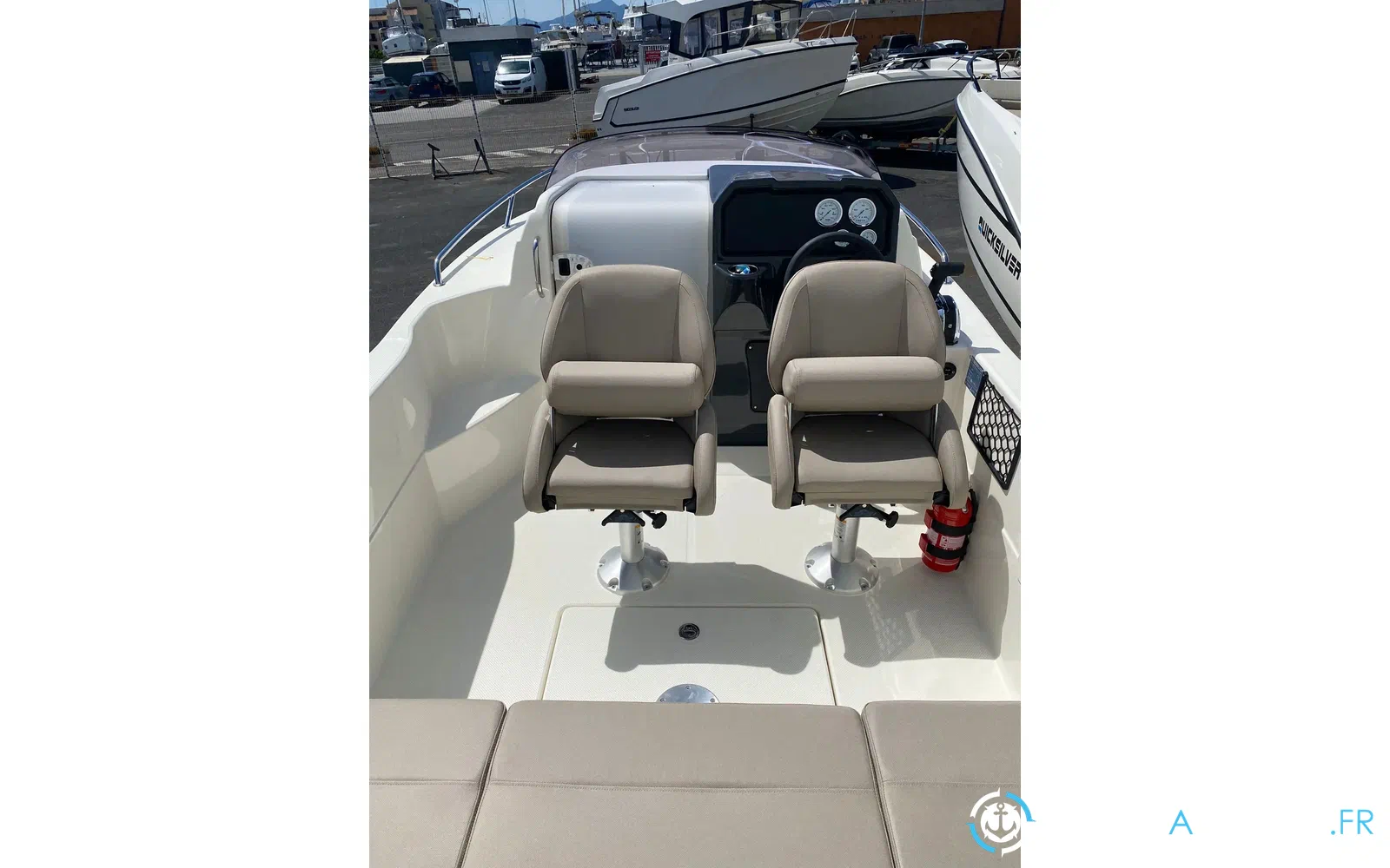 slider 1 Quicksilver Activ 505 Cabin