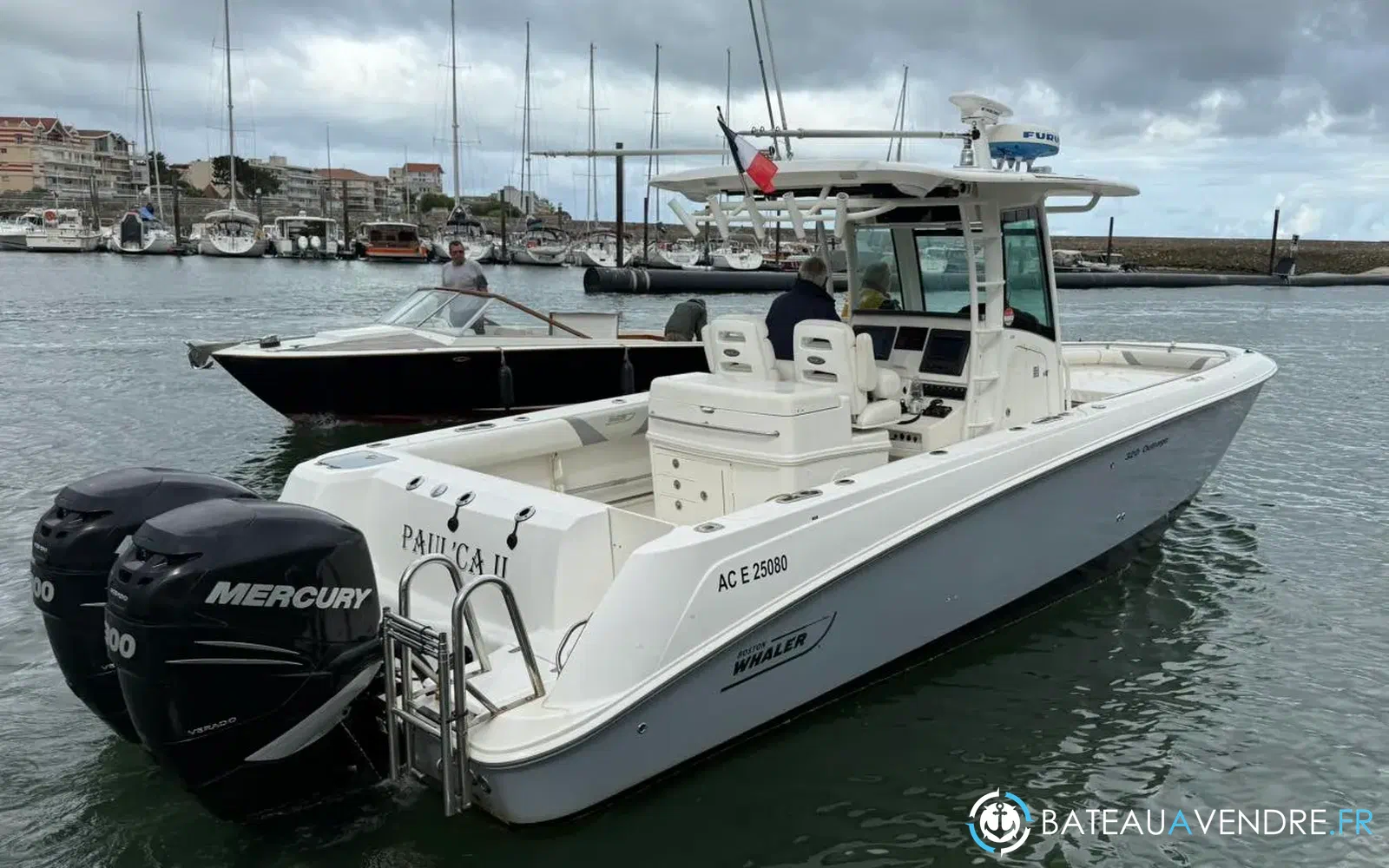 slider 28 Boston Whaler 320 Outrage