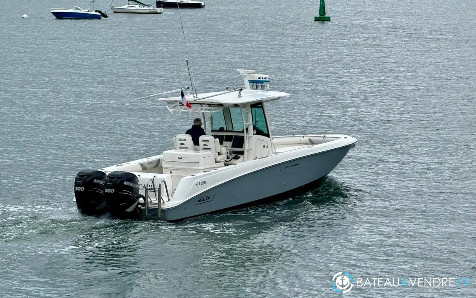 slider 1 Boston Whaler 320 Outrage