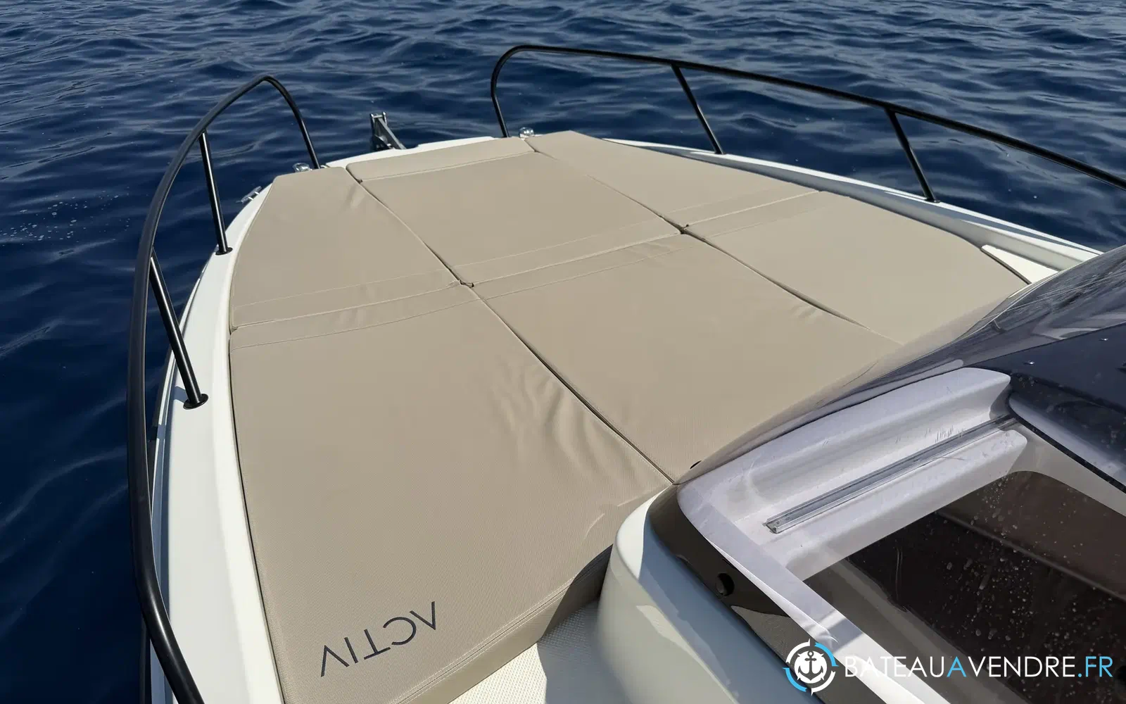 slider 5 Quicksilver Activ 675 Sundeck