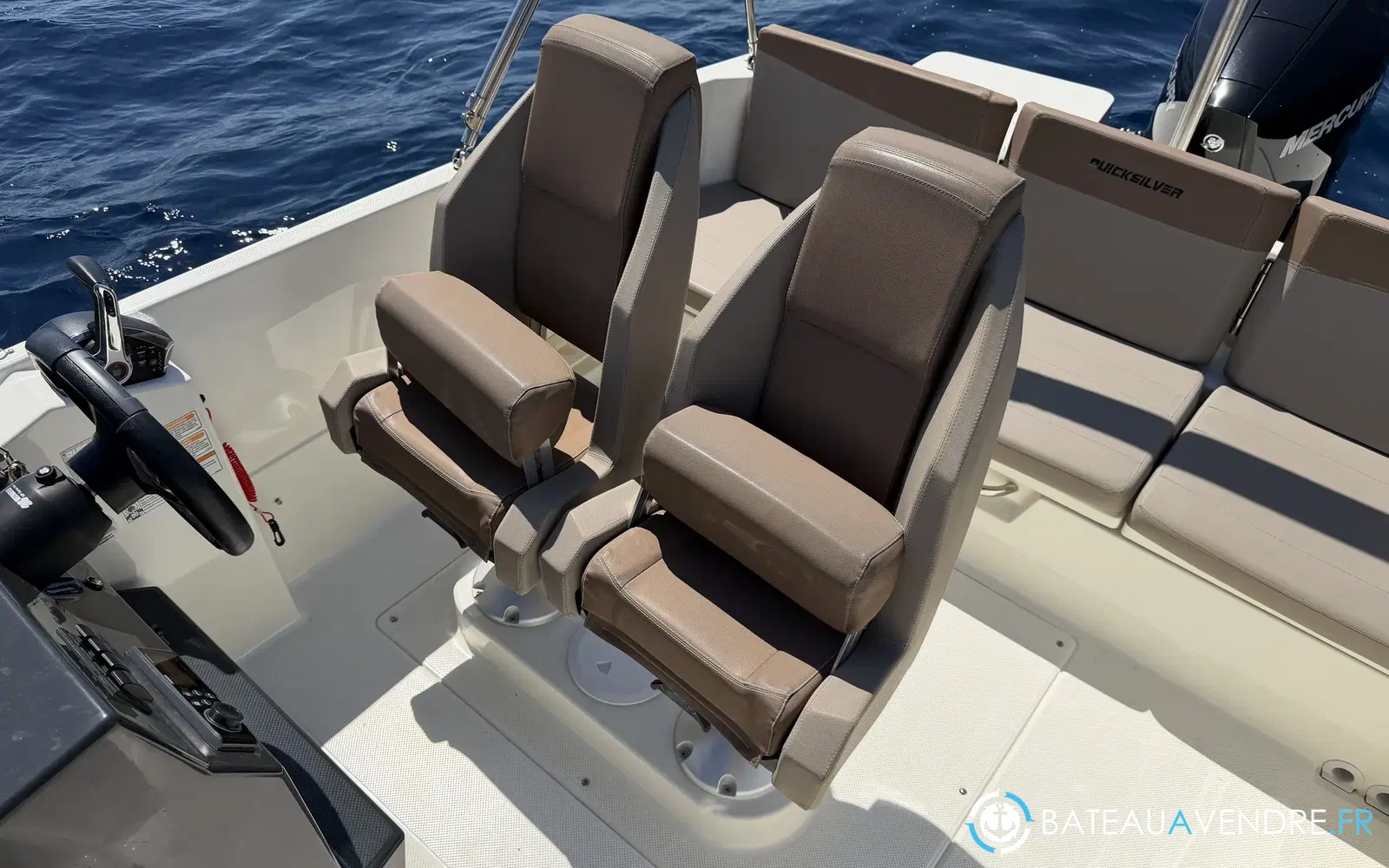 slider 7 Quicksilver Activ 675 Sundeck