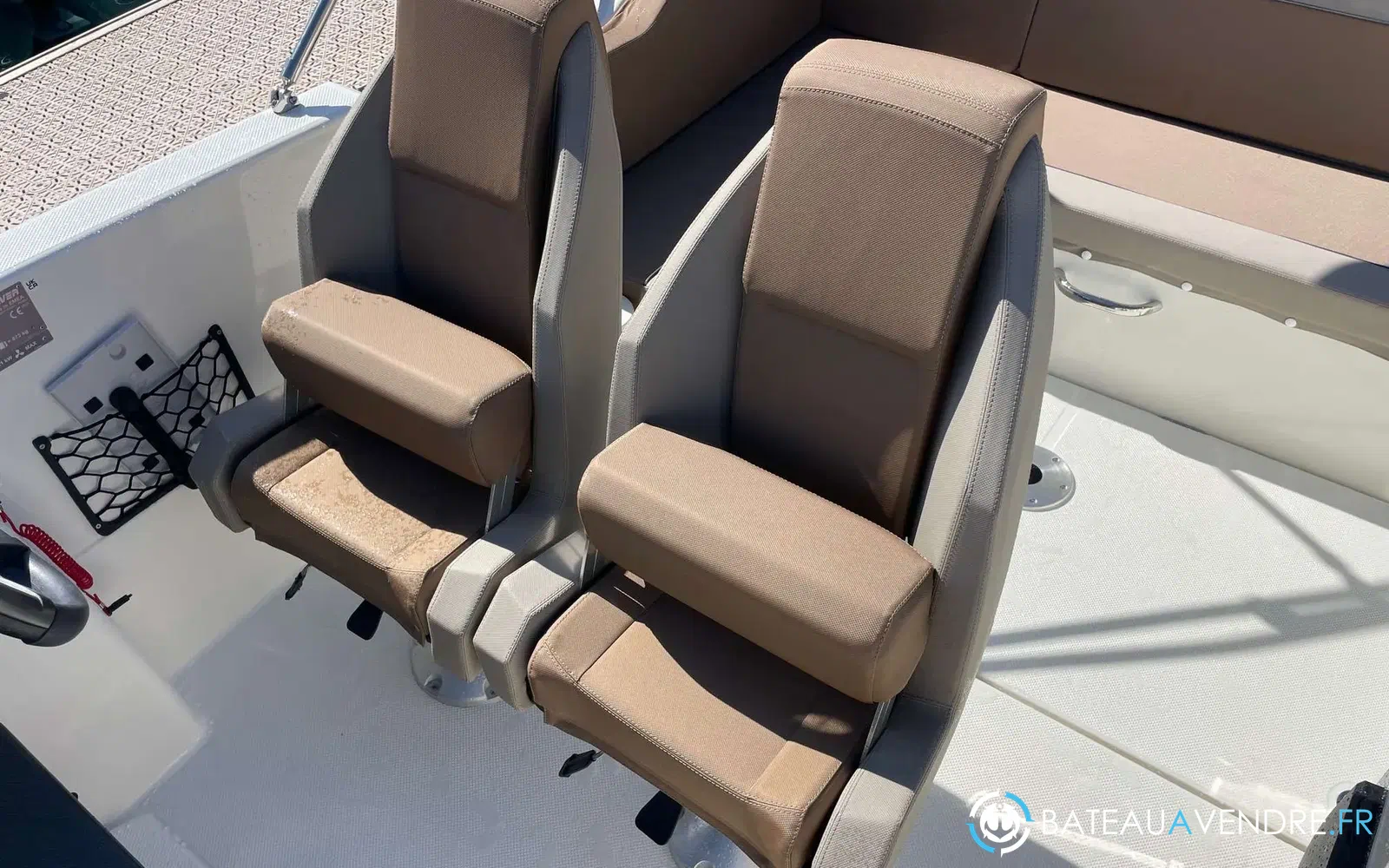 slider 9 Quicksilver Activ 755 Sundeck