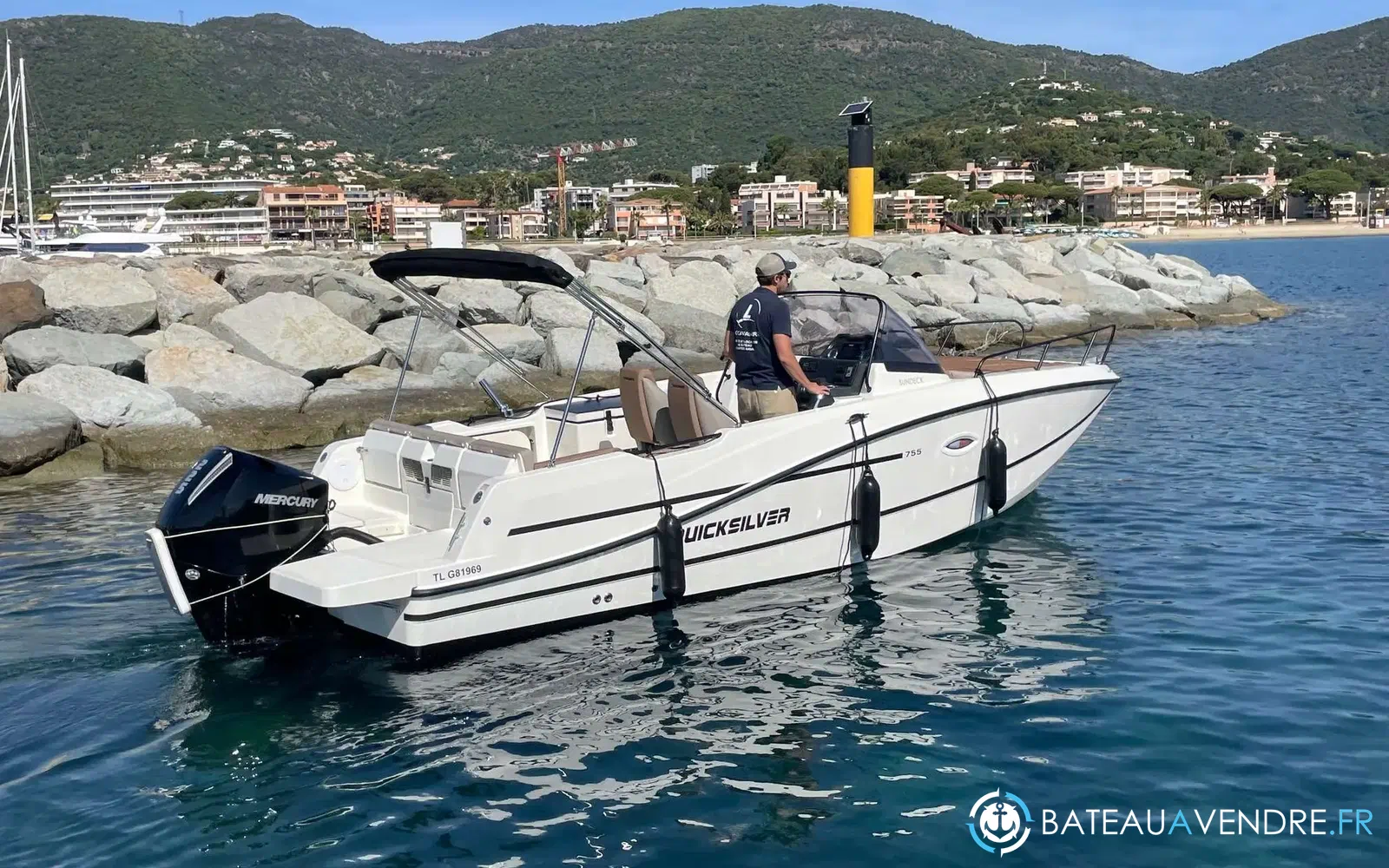 slider 2 Quicksilver Activ 755 Sundeck
