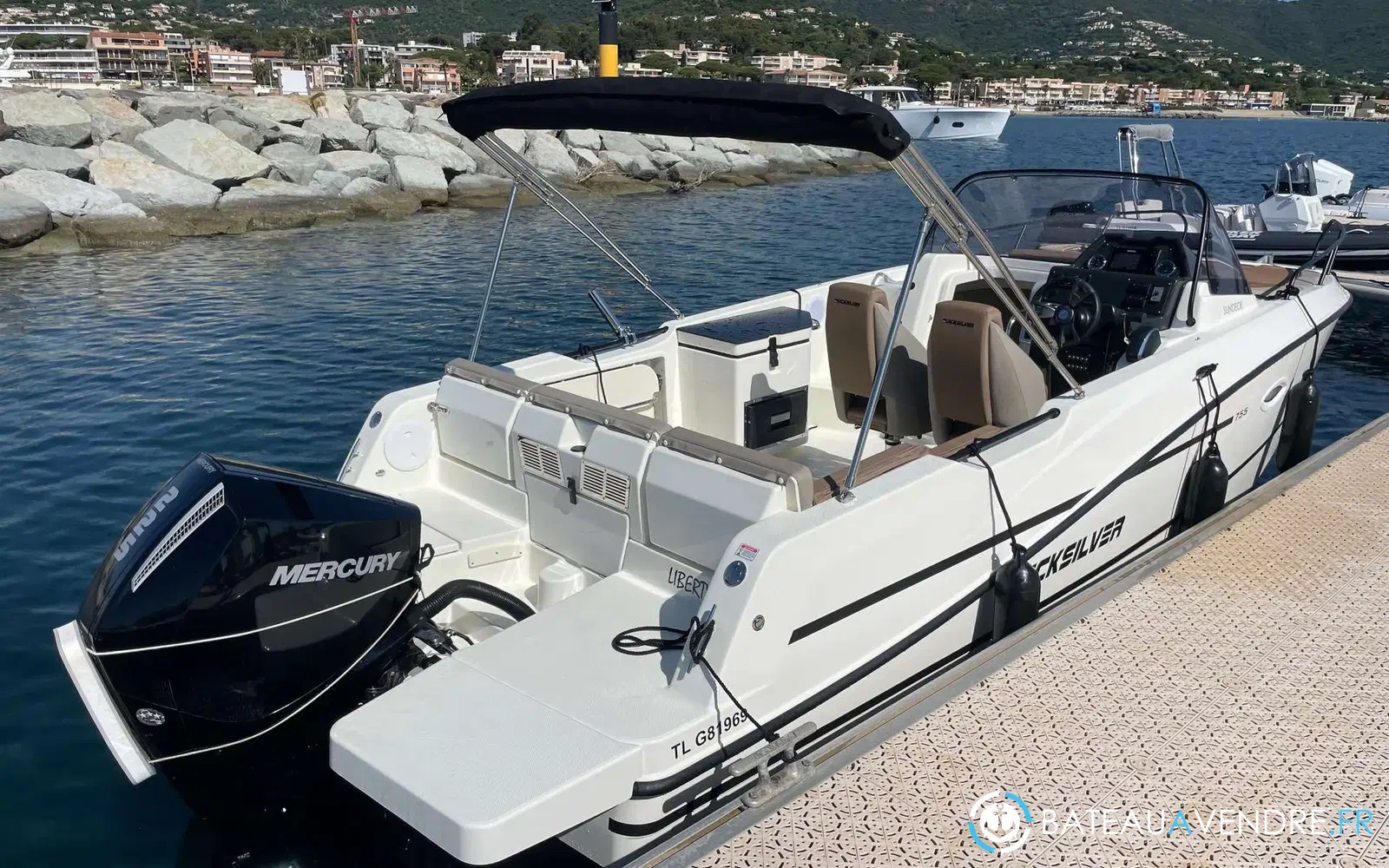 slider 4 Quicksilver Activ 755 Sundeck
