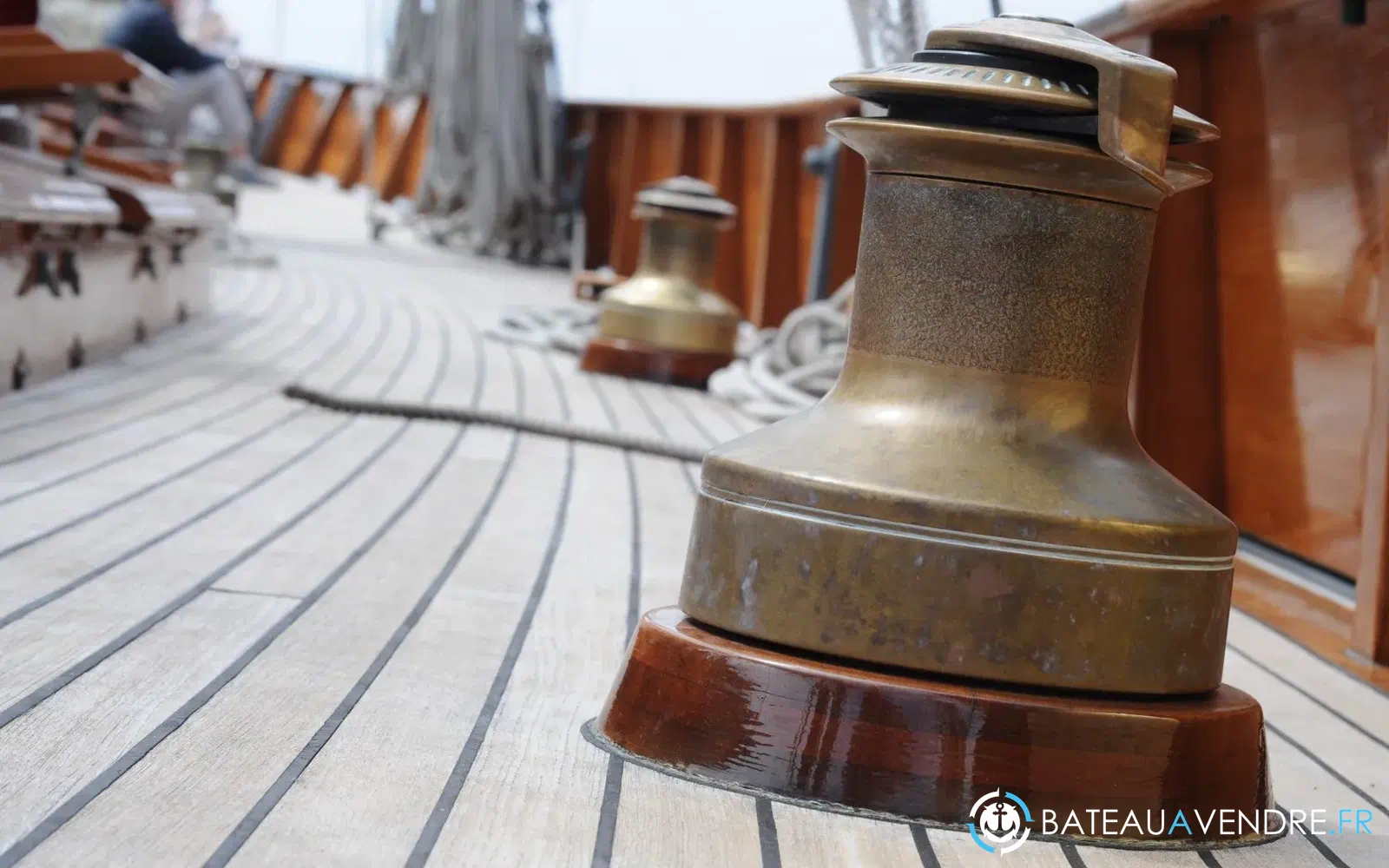 slider 17 Alexander Stephen  Sons Classic Yacht