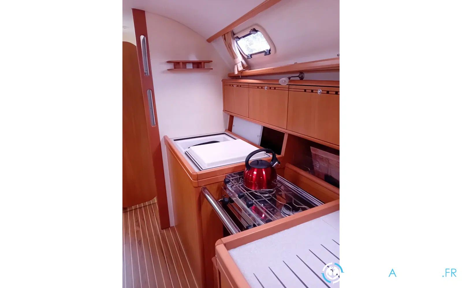 slider 10 Poncin Yachts Harmony 38