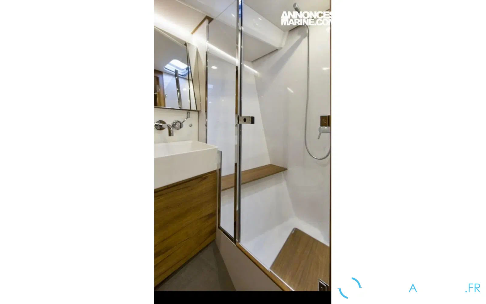 slider 17 Wauquiez Pilot Saloon 48