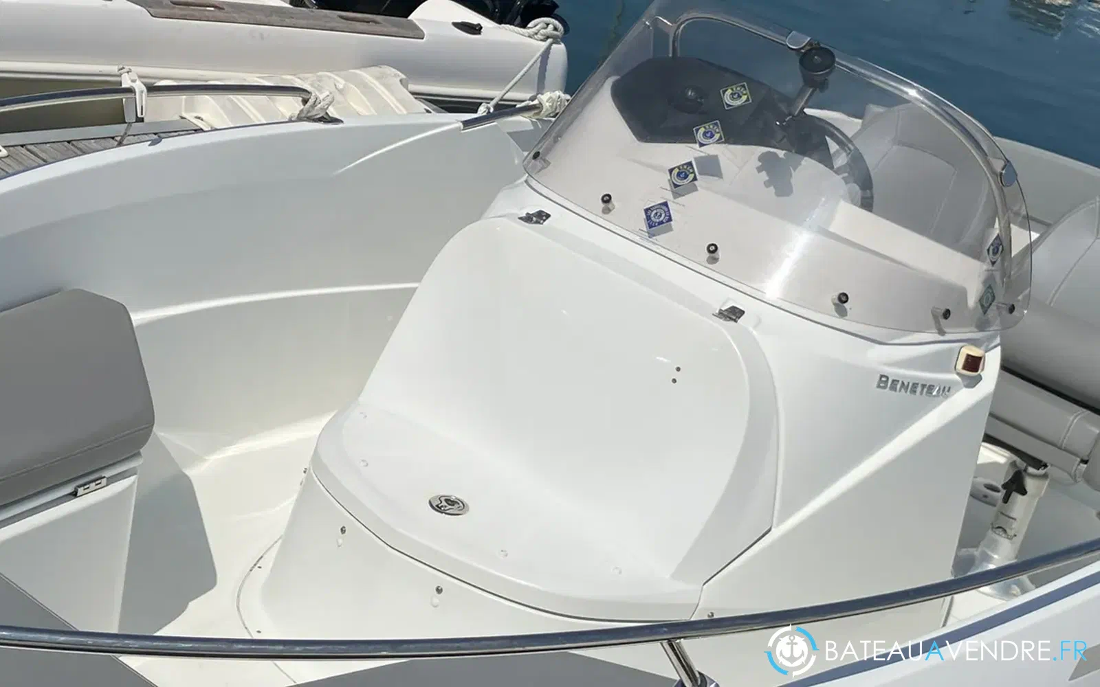 slider 4 Beneteau Flyer 550 Open S2