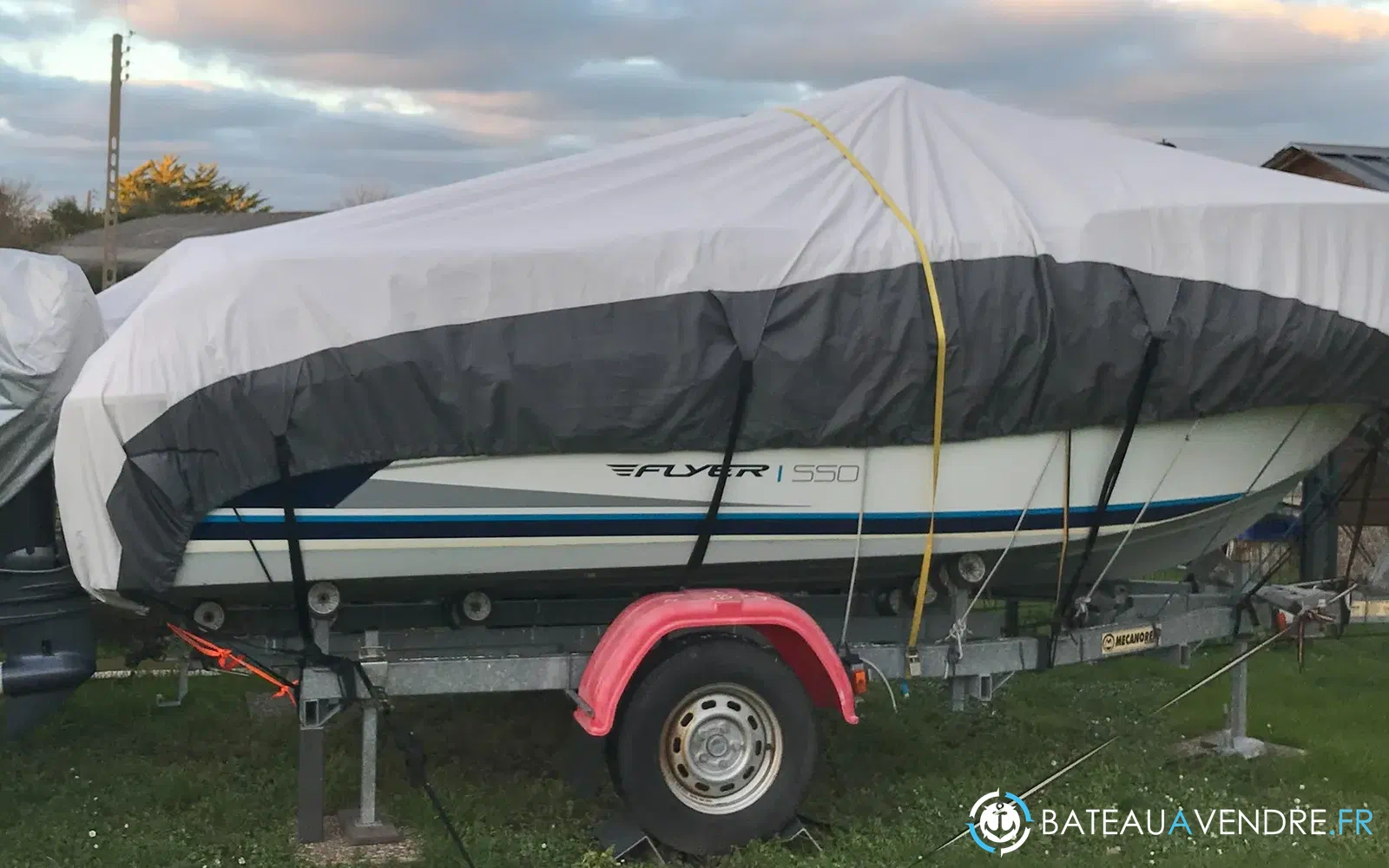 slider 6 Beneteau Flyer 550 Open S2