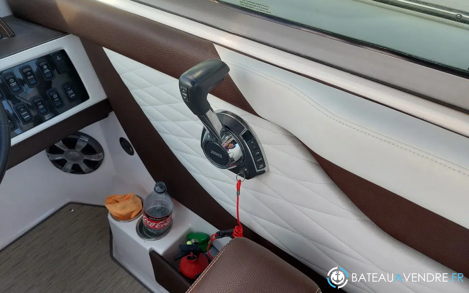 slider 7 Regal 2300 bow rider