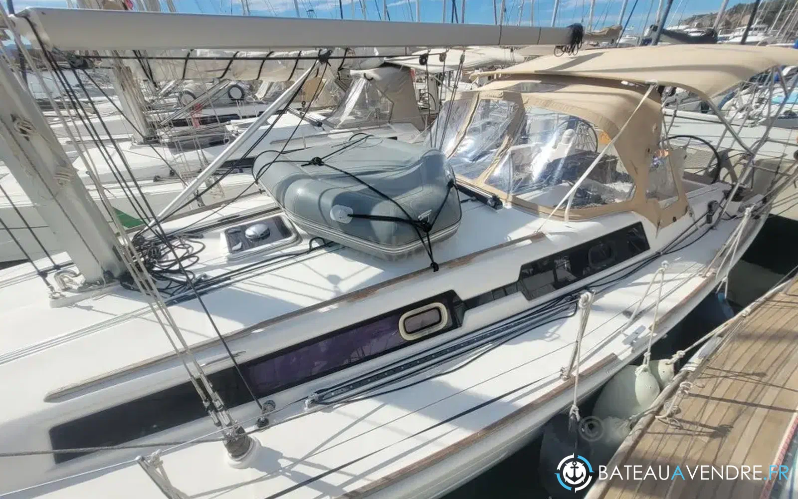 slider 3 Dufour 375 Grand Large
