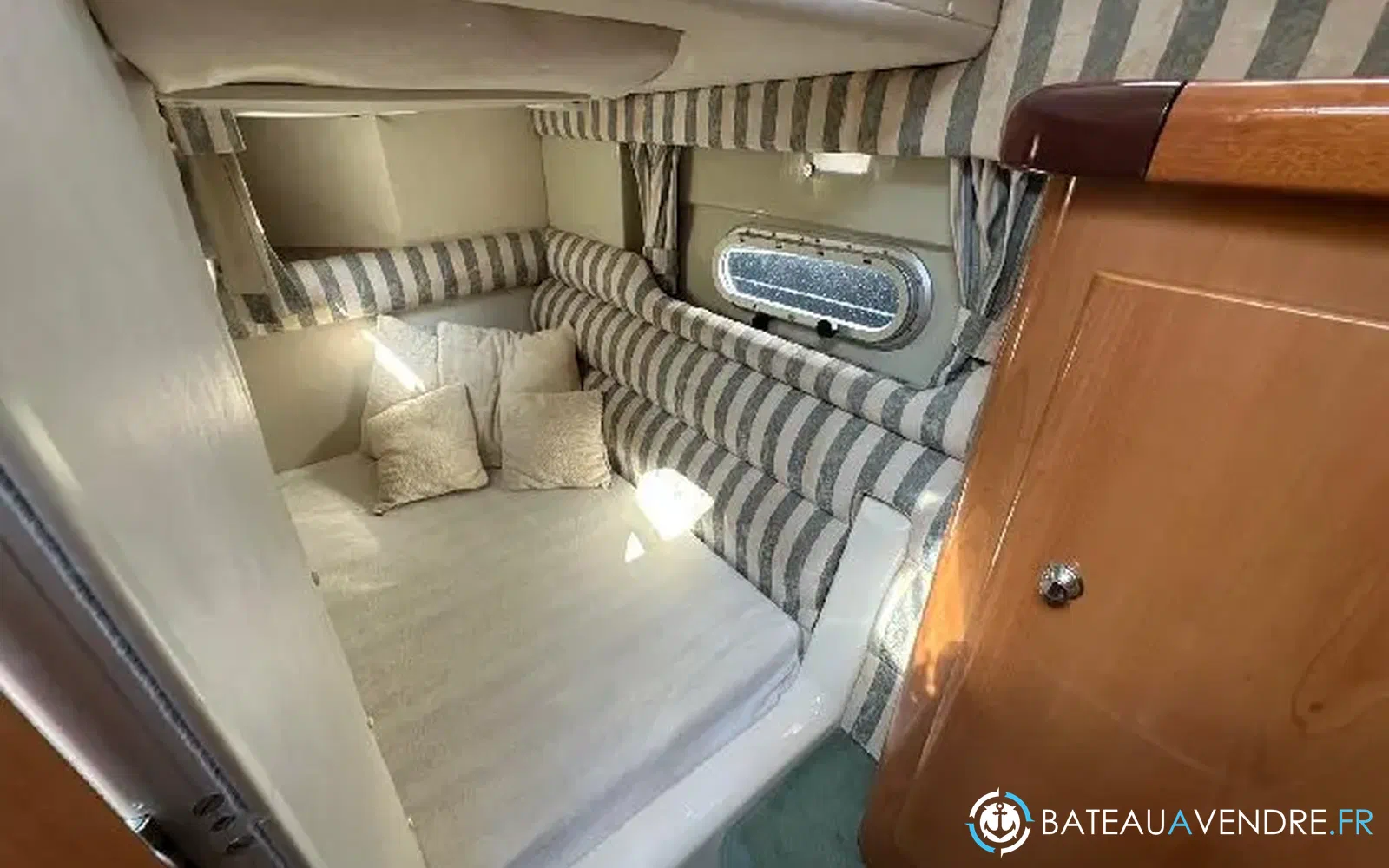 slider 23 Sealine Bolero 28
