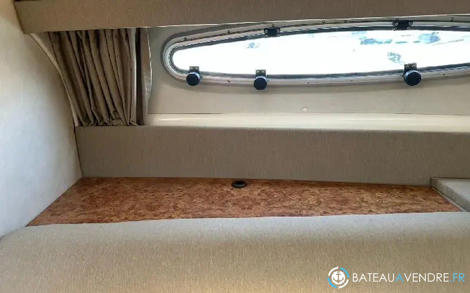 slider 24 Sealine Bolero 28
