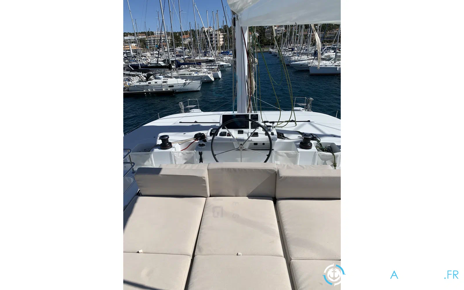 slider 9 Lagoon 50