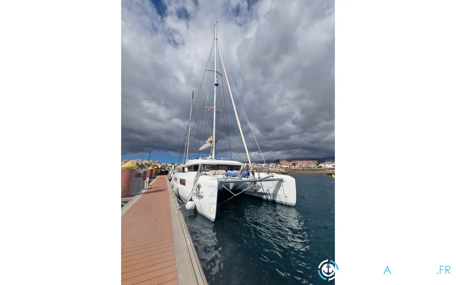 slider 22 Lagoon 50