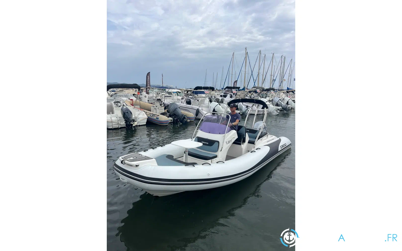 slider 1 Grand Golden Line G580