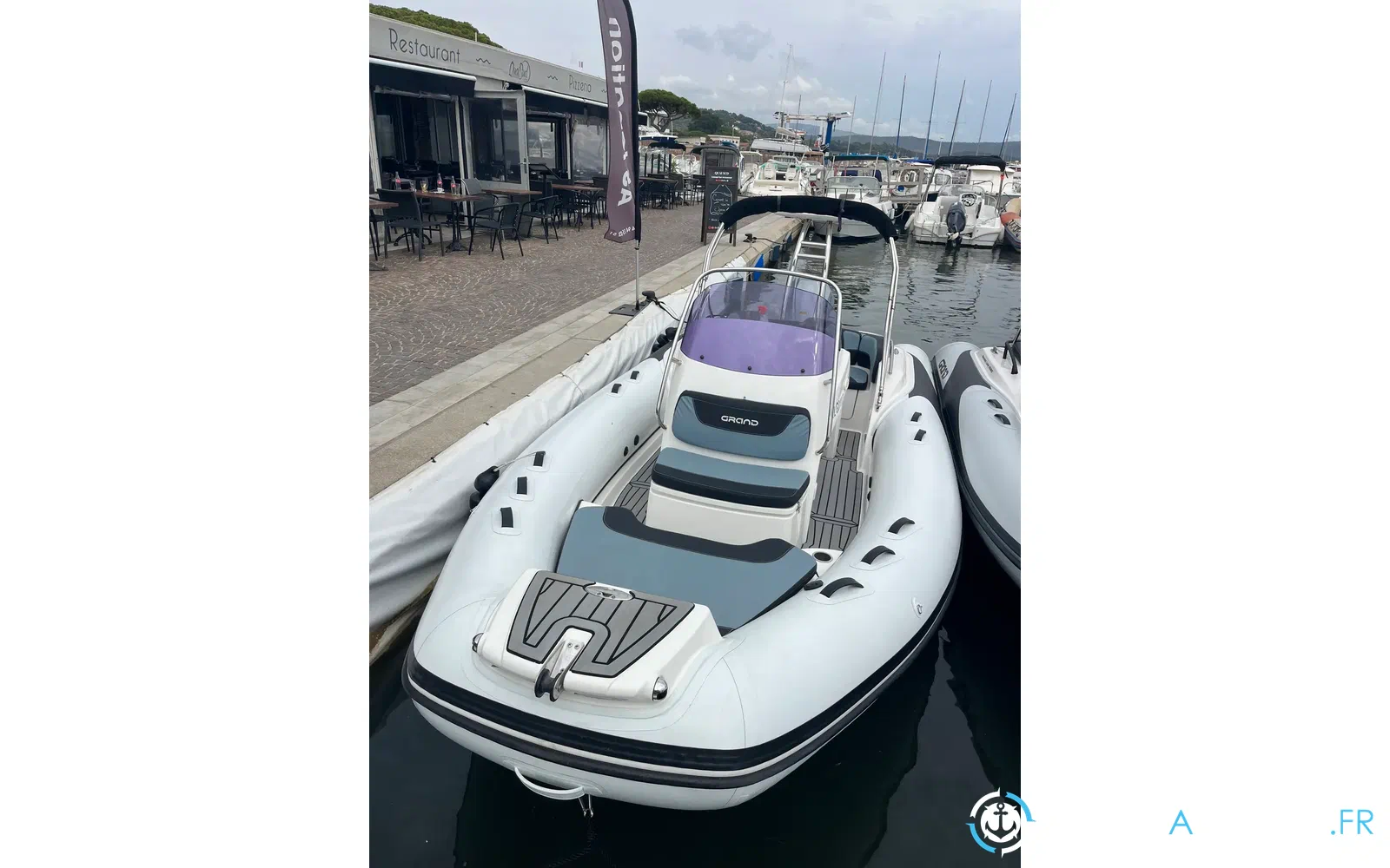 slider 4 Grand Golden Line G580