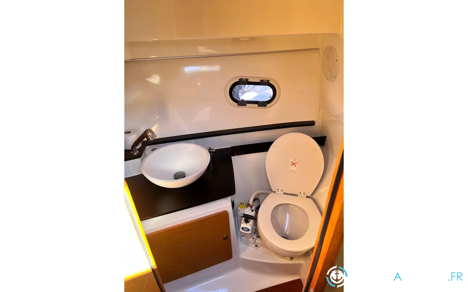 slider 9 Beneteau Cap Camarat 8.5 WA