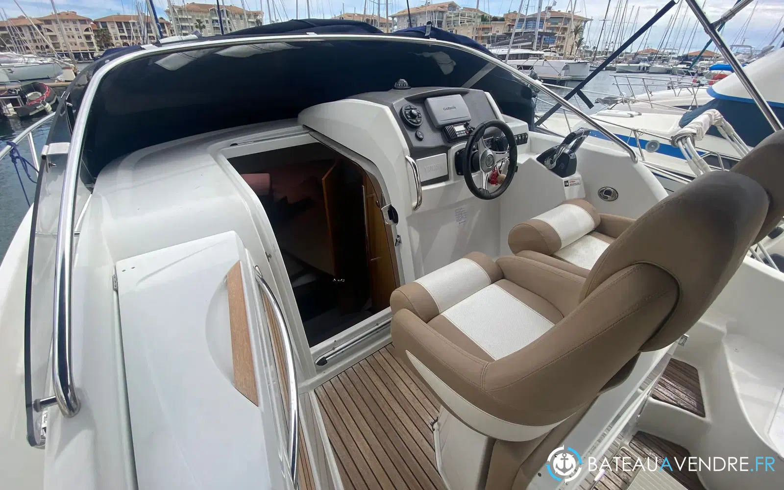 slider 11 Beneteau Cap Camarat 8.5 WA