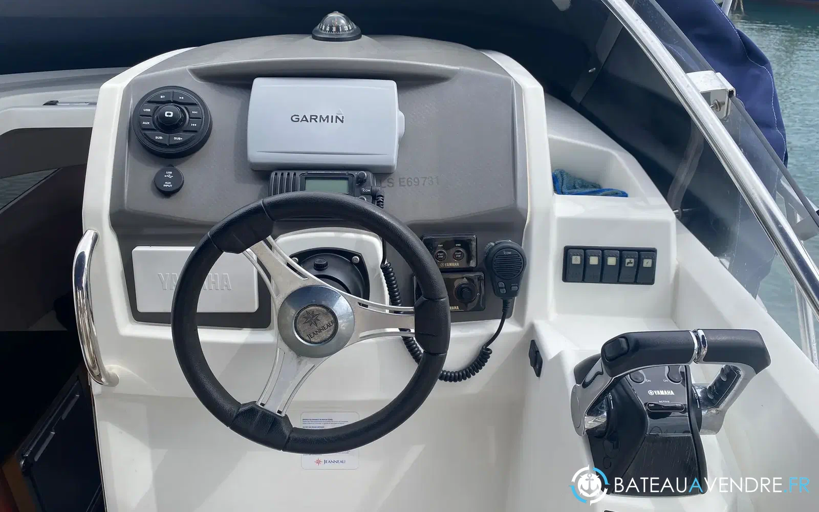 slider 5 Beneteau Cap Camarat 8.5 WA