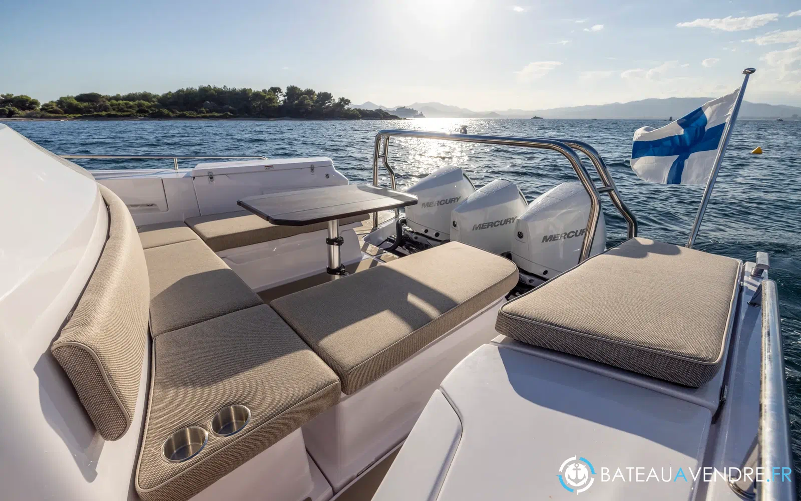 slider 10 Axopar 45 XC CROSS CABIN