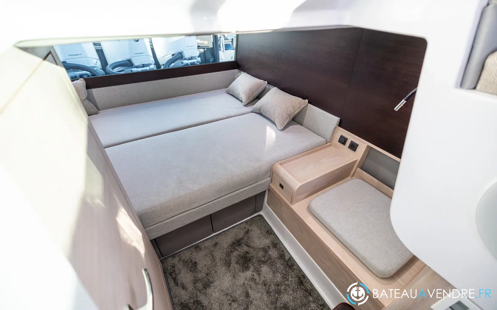 slider 18 Axopar 45 XC CROSS CABIN