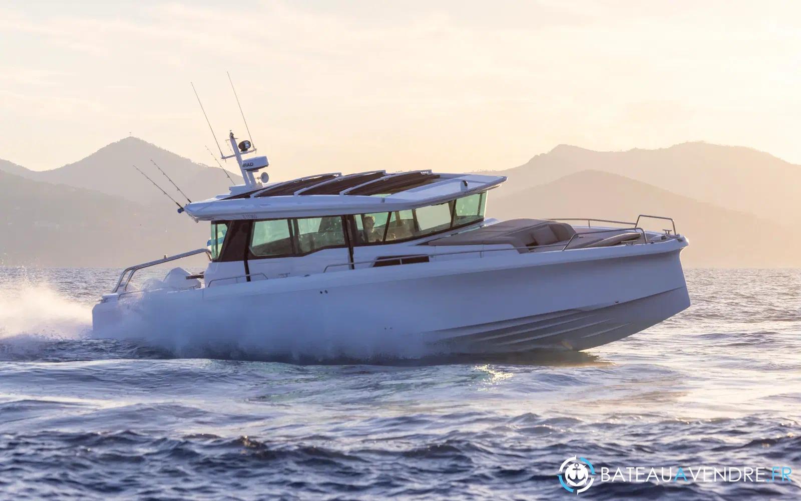 slider 0 Axopar 45 XC CROSS CABIN