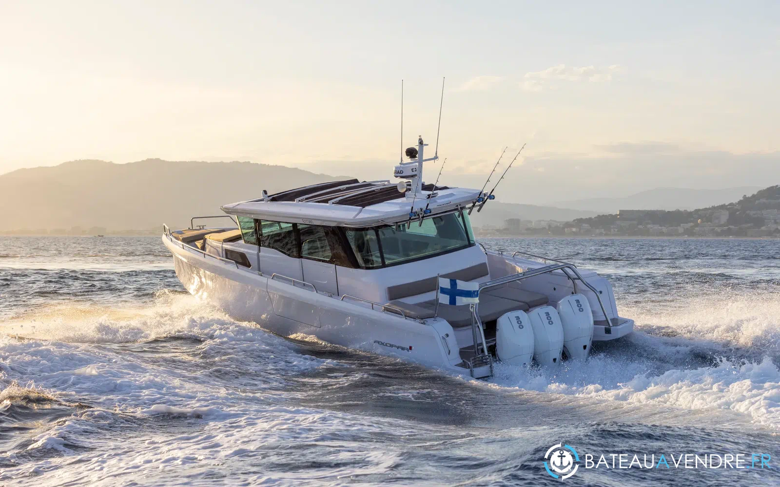 slider 1 Axopar 45 XC CROSS CABIN