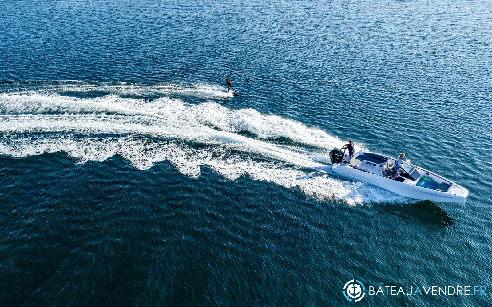 slider 4 Axopar 22 Spyder