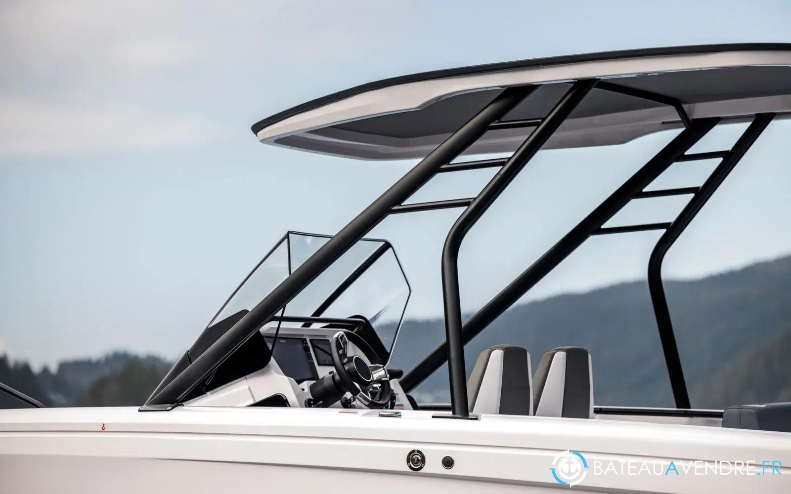 slider 3 Axopar 22 T Top