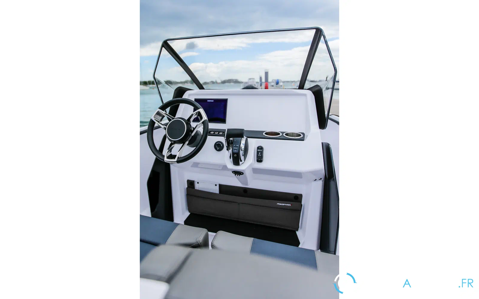 slider 5 Axopar 22 T Top