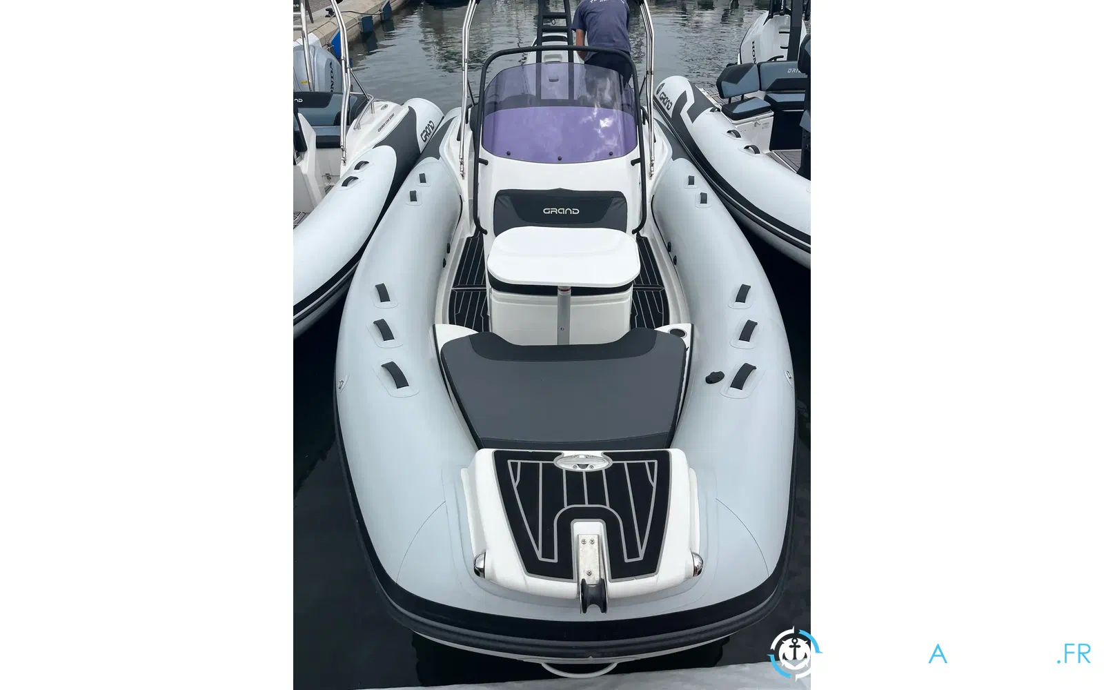 slider 11 Grand Golden Line G580
