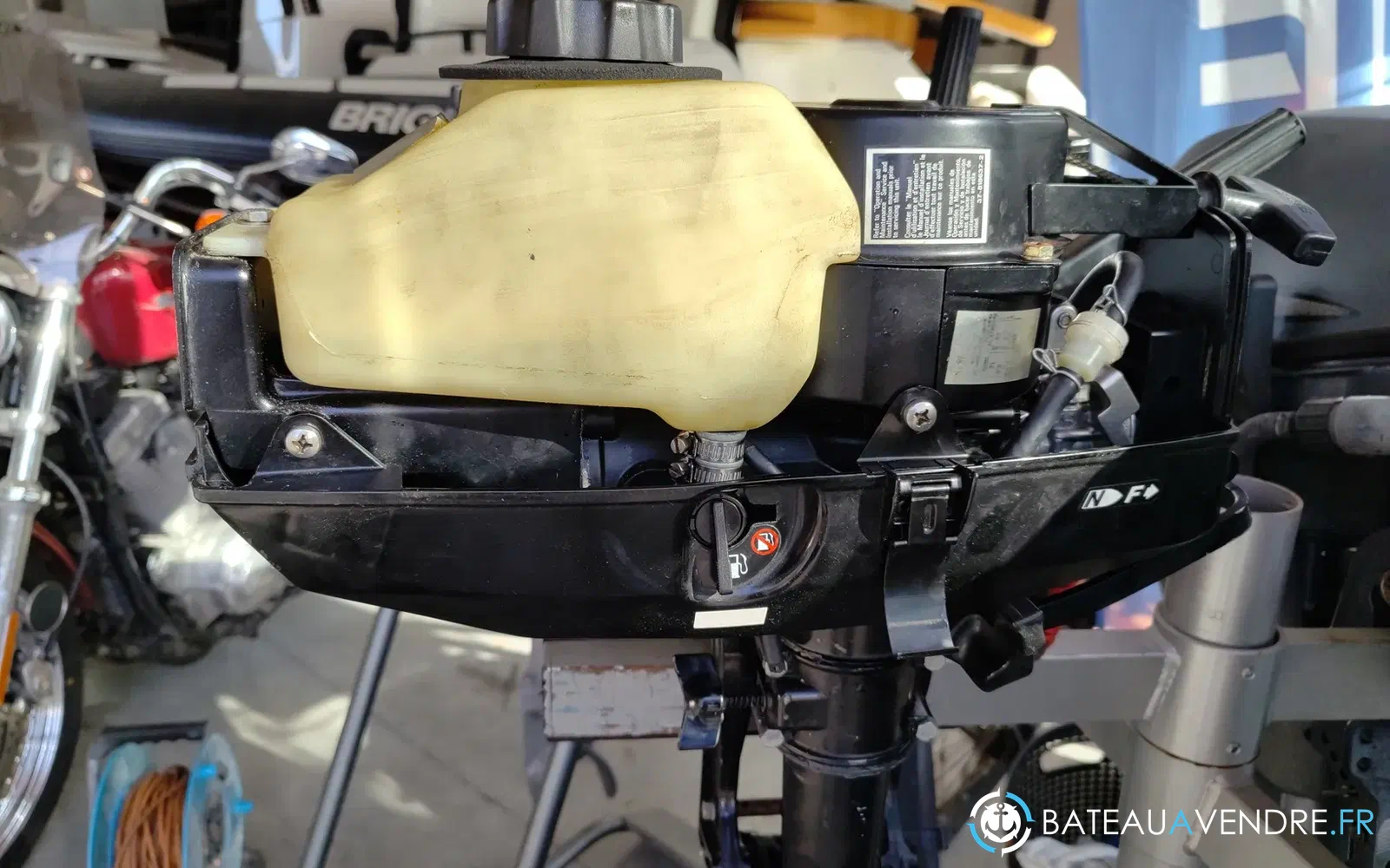 slider 4 Moteur MERCURY 3,3cv arbre court 2006