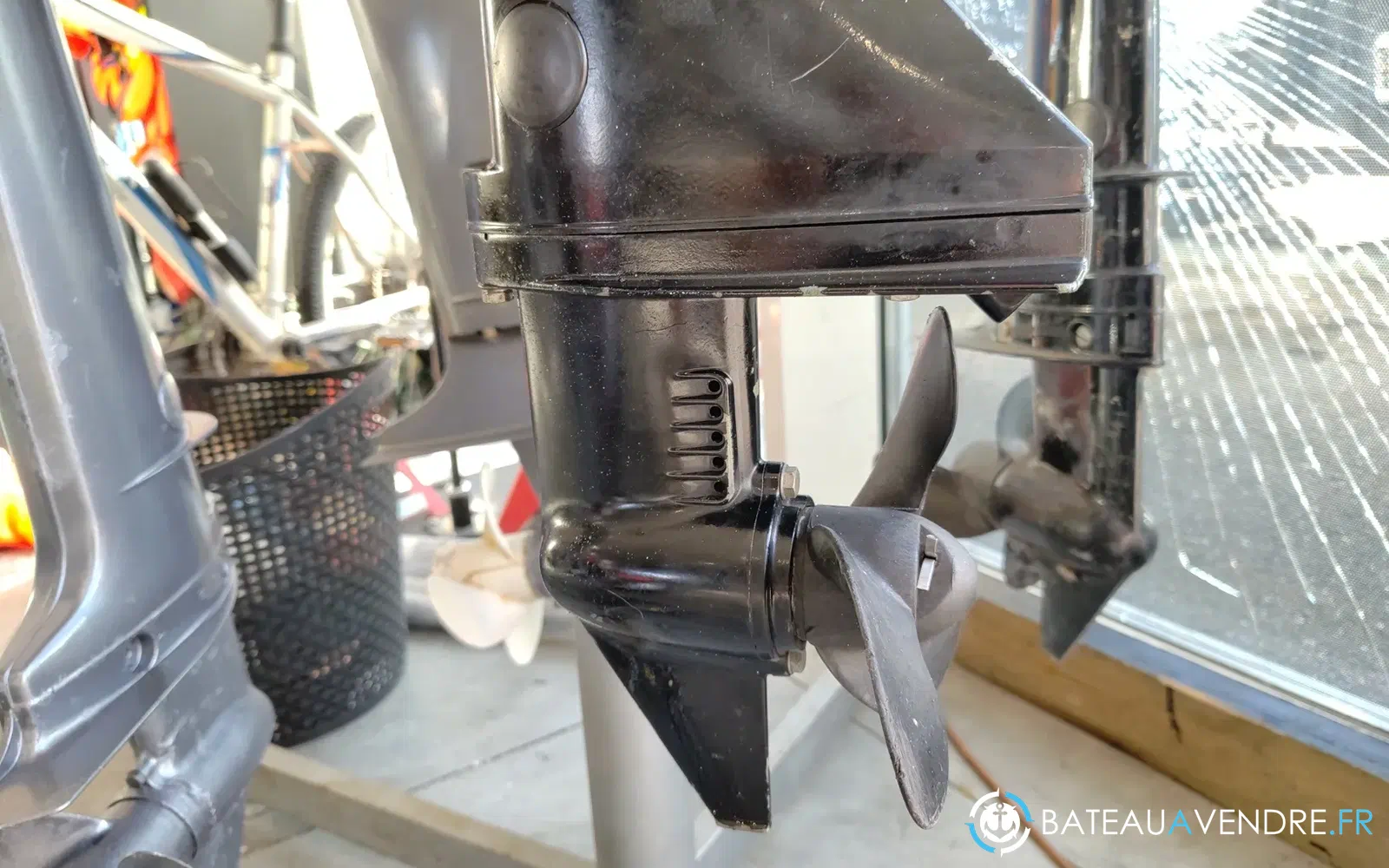 slider 6 Moteur MERCURY 3,3cv arbre court 2006