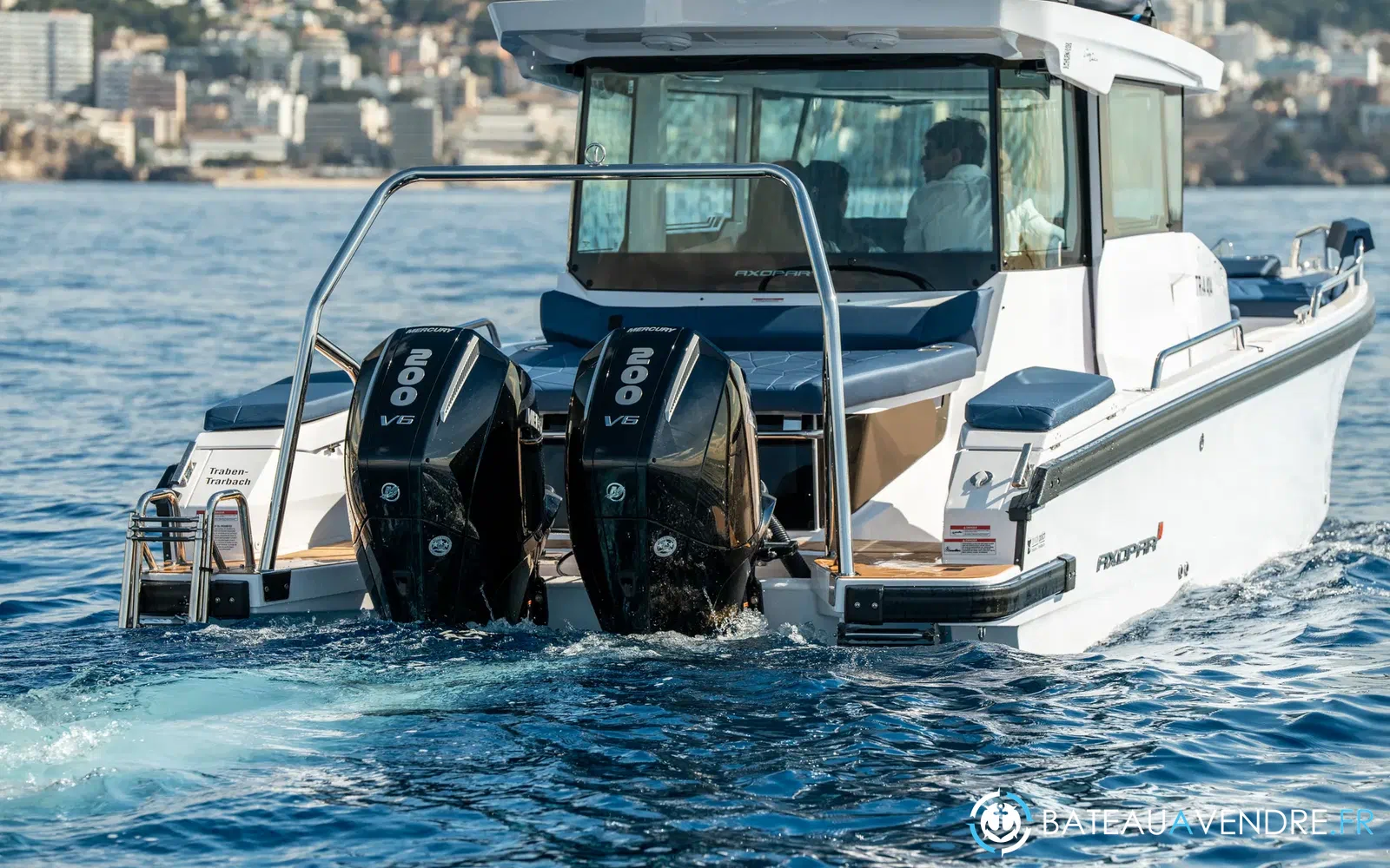 slider 12 Axopar 29 XC CROSS CABIN