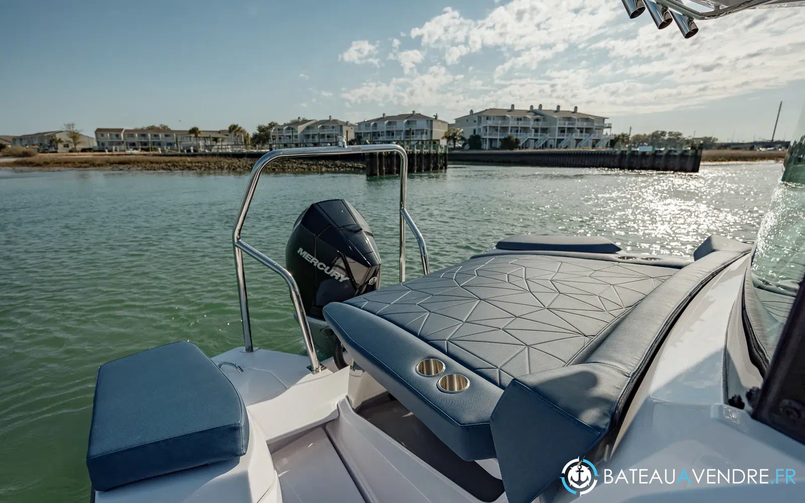 slider 16 Axopar 29 XC CROSS CABIN