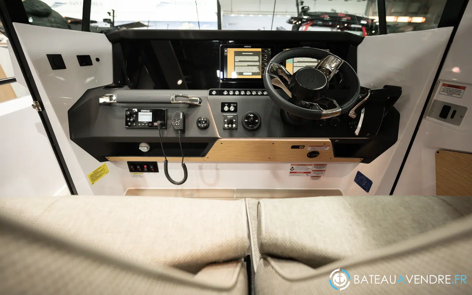 slider 8 Axopar 29 XC CROSS CABIN