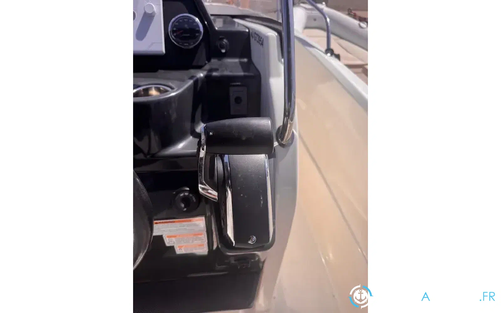 slider 12 Quicksilver 675 Open