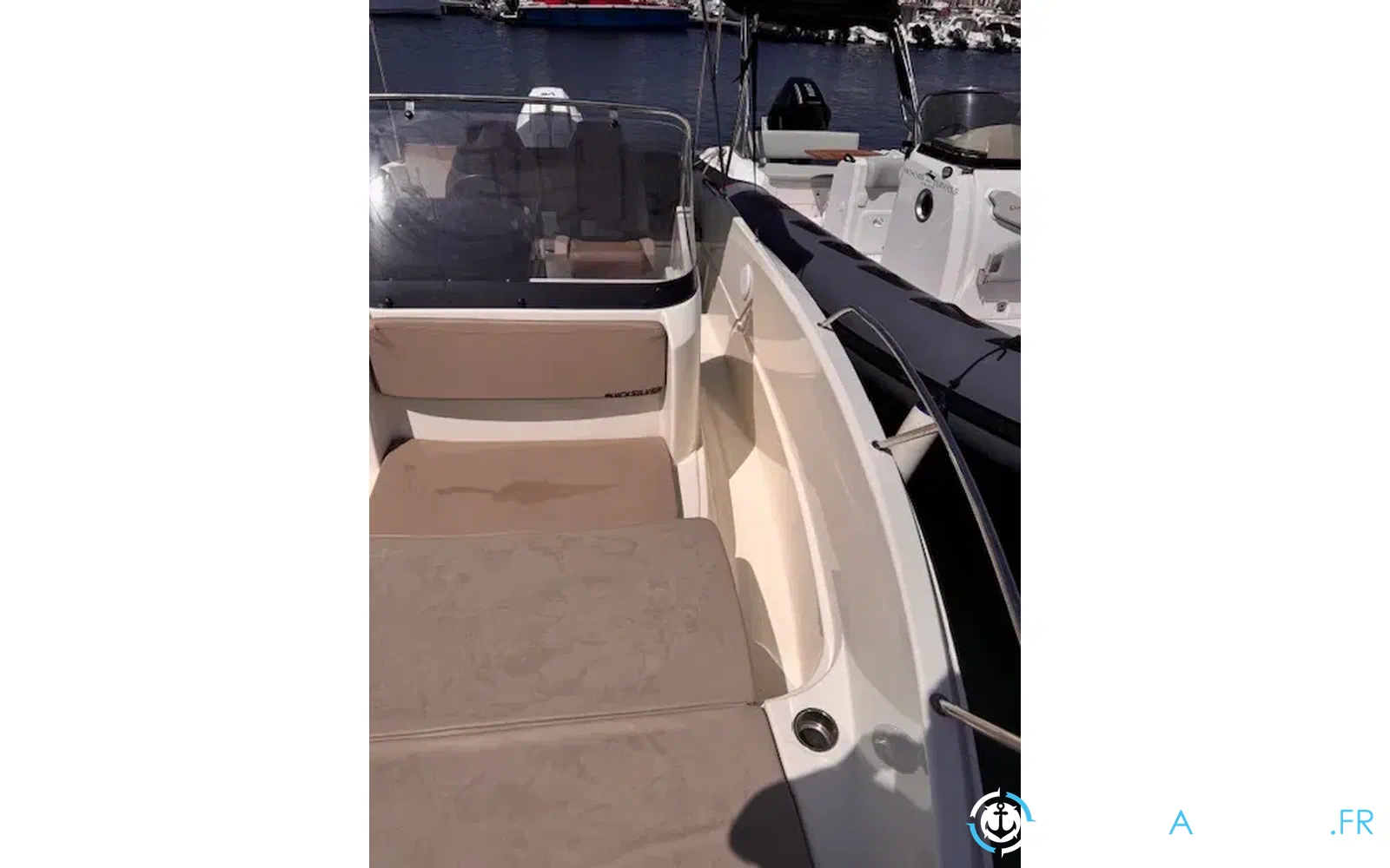 slider 16 Quicksilver 675 Open