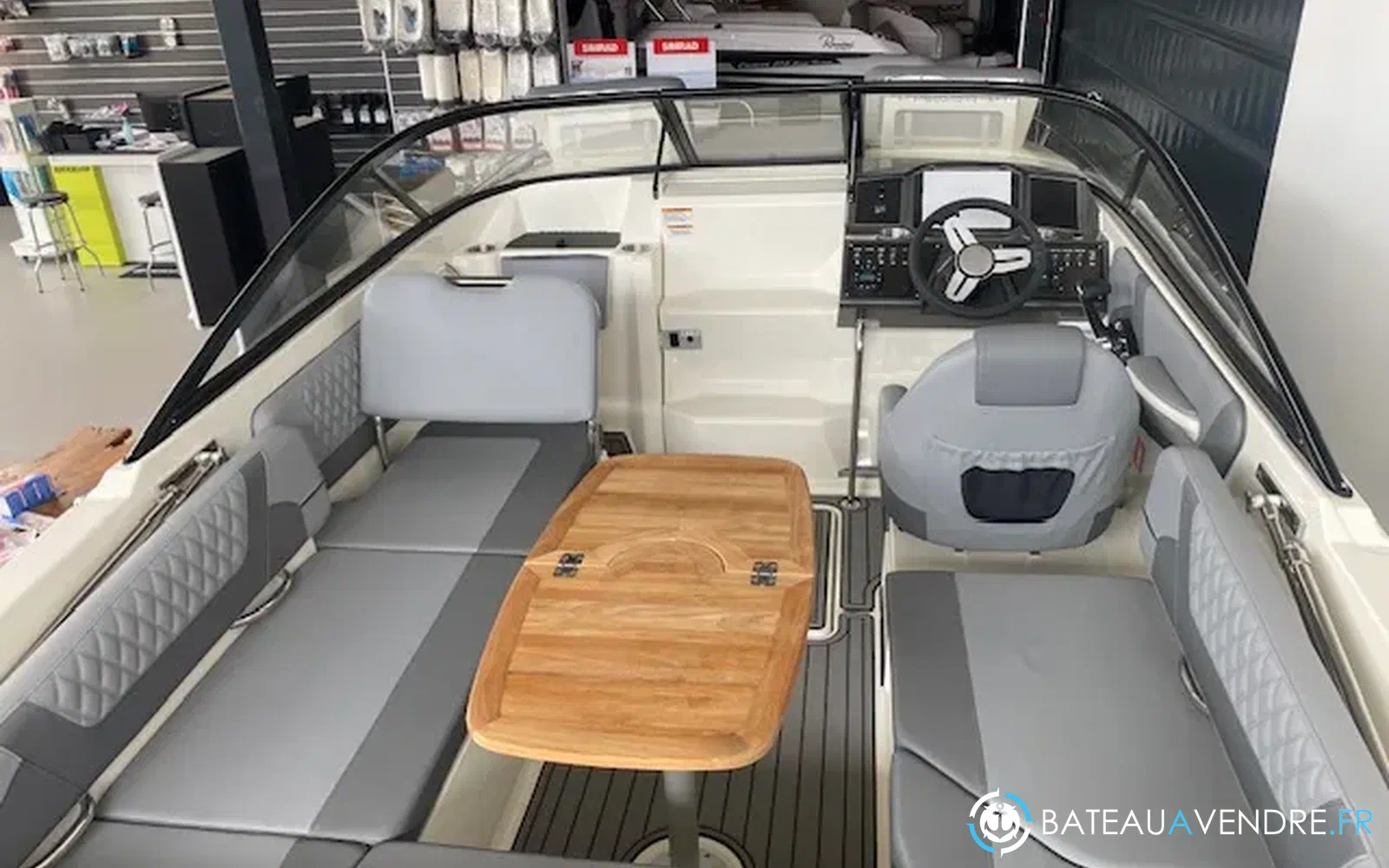 slider 9 Bayliner VR6 Cuddy