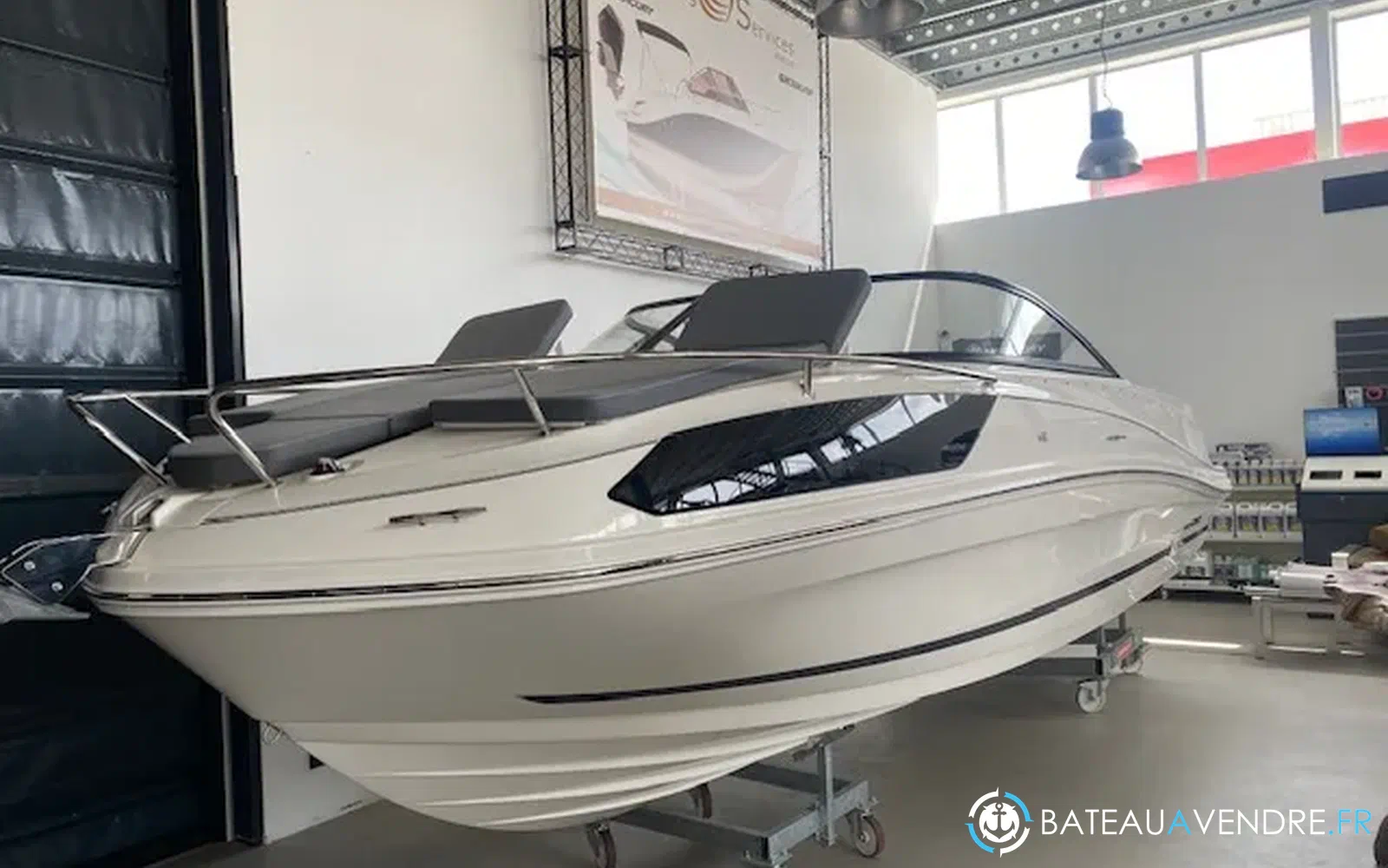 slider 0 Bayliner VR6 Cuddy